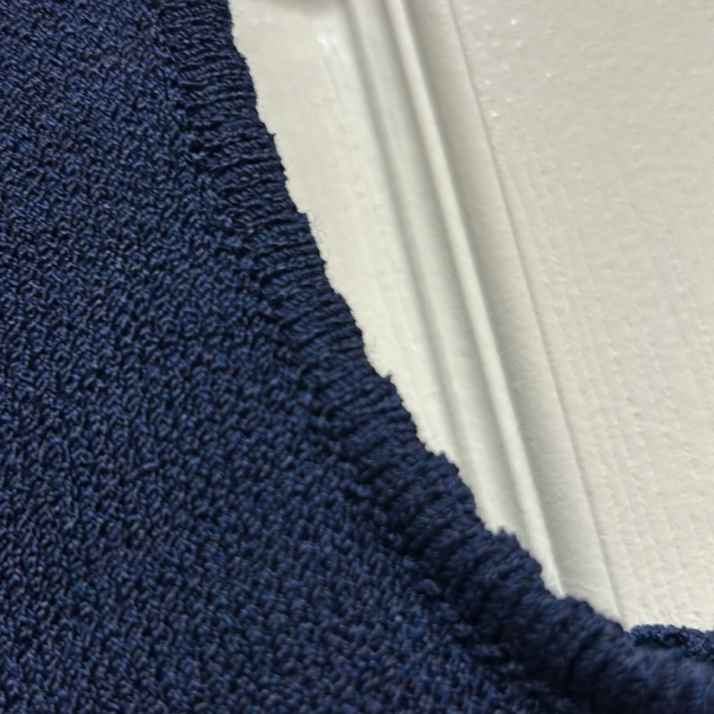 St. John knit Shell - Picture 6 of 9